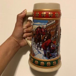Vintage ‎ Anheuser-Busch Budweiser Holiday Stein